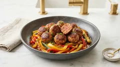 Hackfleisch-Linsen-Bällchen mit Ajvar-Paprika – saftig, würzig und alltagstauglich